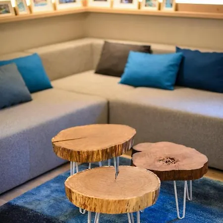 Vakantiehuis Julian Village Lepena *