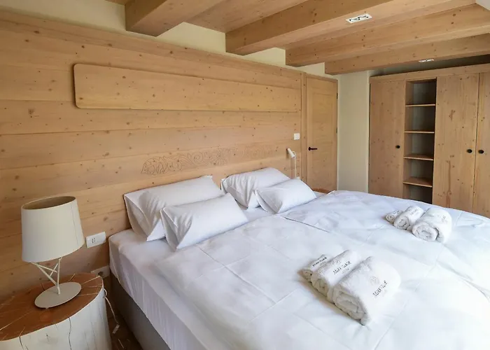 Vikendica Julian Village Lepena *